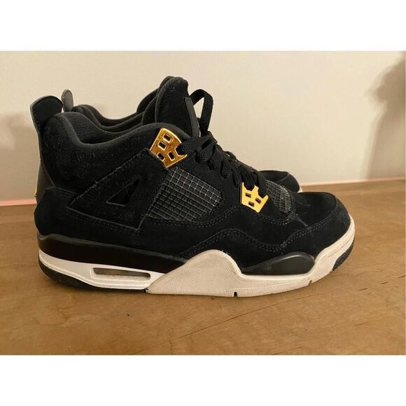 Jordan Nike size 6.5 Youth big kids 4 Retro Royalty (PS) sneakers gold black - Picture 1 of 7